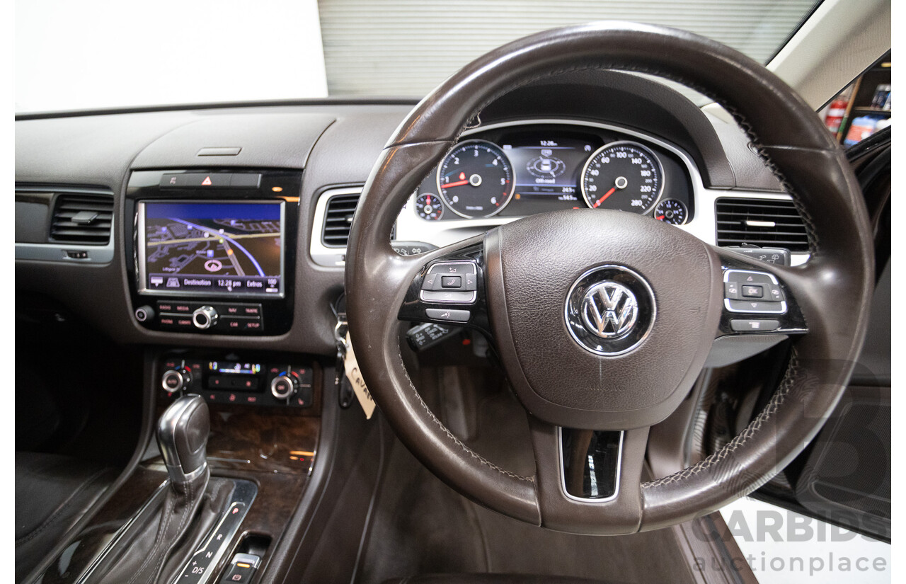 04/2013 Volkswagen Touareg V6 TDI (AWD) 7P MY13.5 4D Wagon Graciosa Brown Metallic Turbo Diesel 3.0L