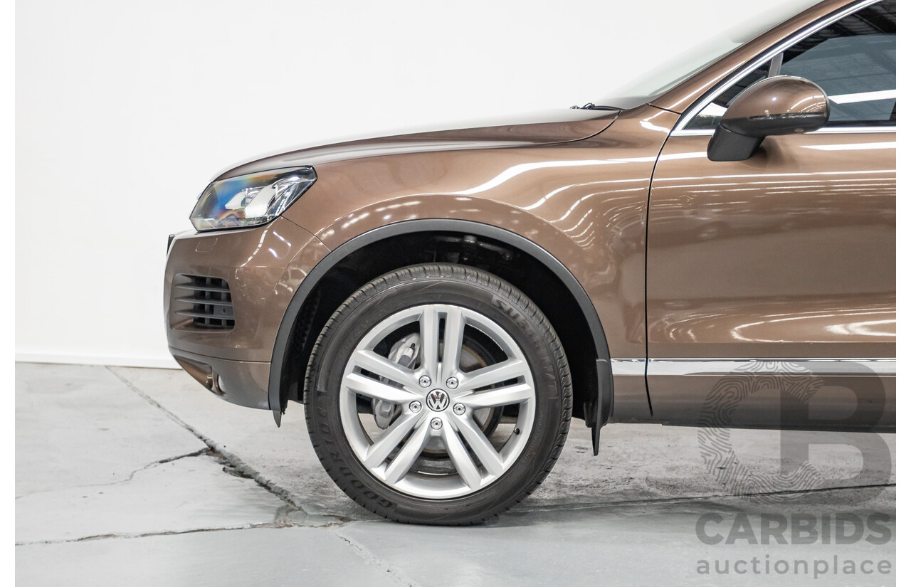 04/2013 Volkswagen Touareg V6 TDI (AWD) 7P MY13.5 4D Wagon Graciosa Brown Metallic Turbo Diesel 3.0L