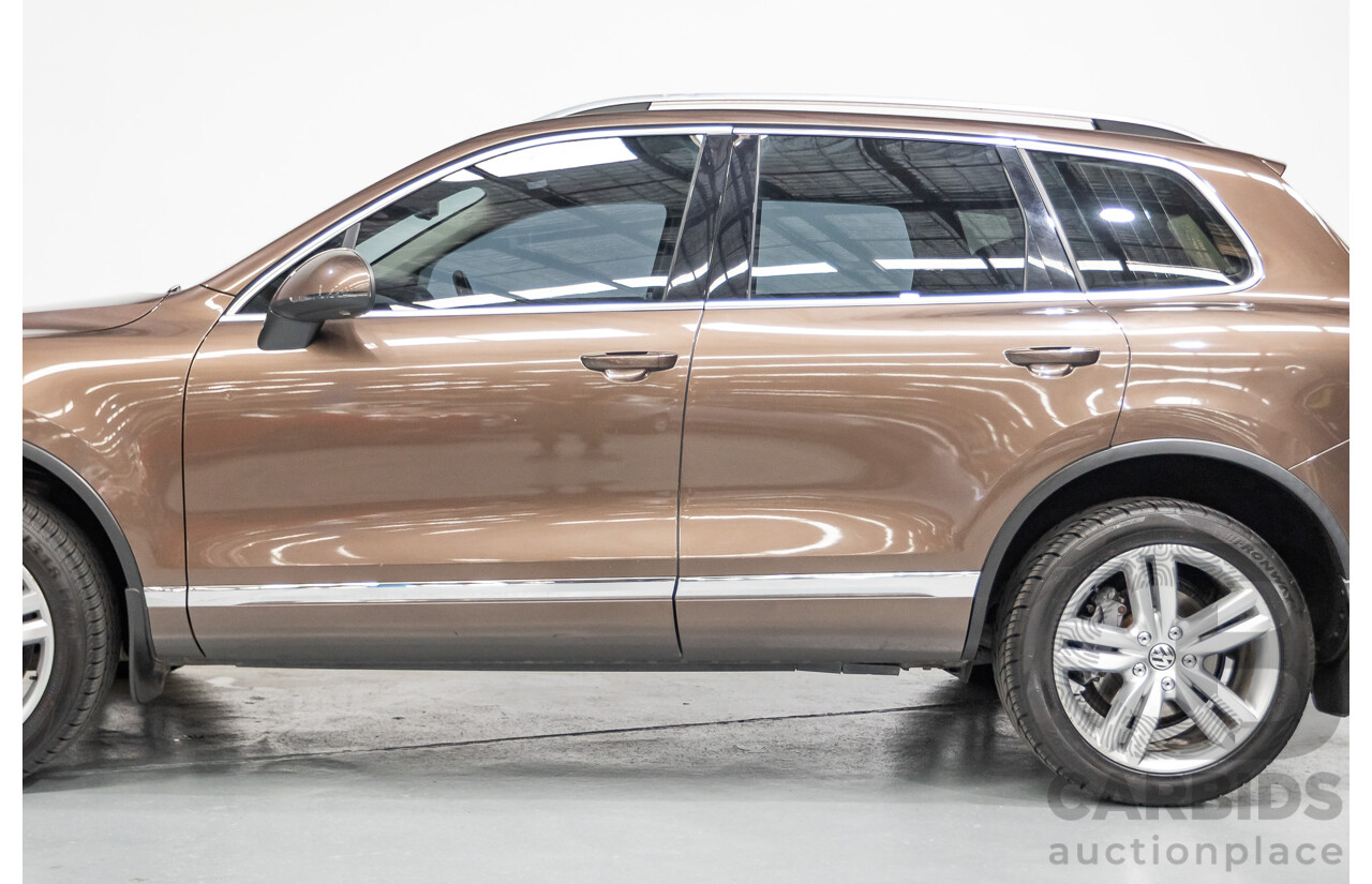 04/2013 Volkswagen Touareg V6 TDI (AWD) 7P MY13.5 4D Wagon Graciosa Brown Metallic Turbo Diesel 3.0L