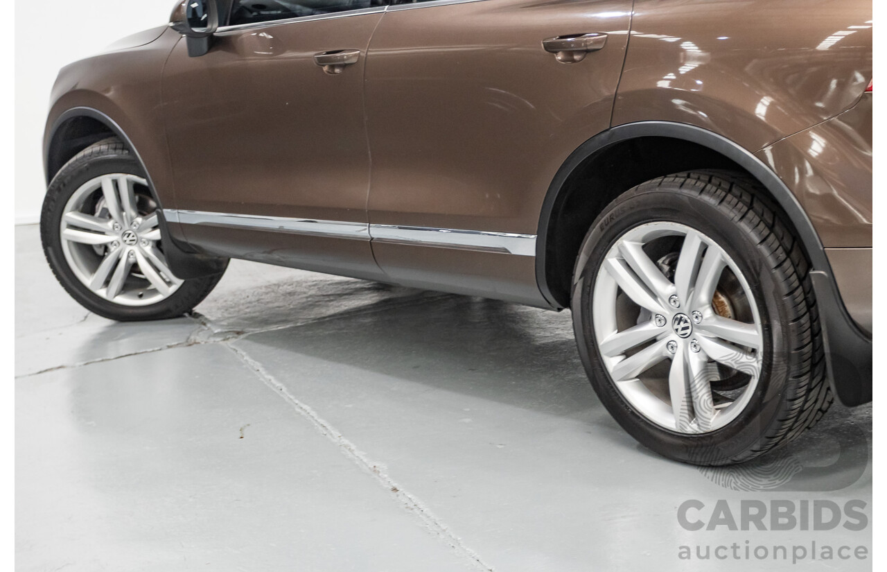 04/2013 Volkswagen Touareg V6 TDI (AWD) 7P MY13.5 4D Wagon Graciosa Brown Metallic Turbo Diesel 3.0L