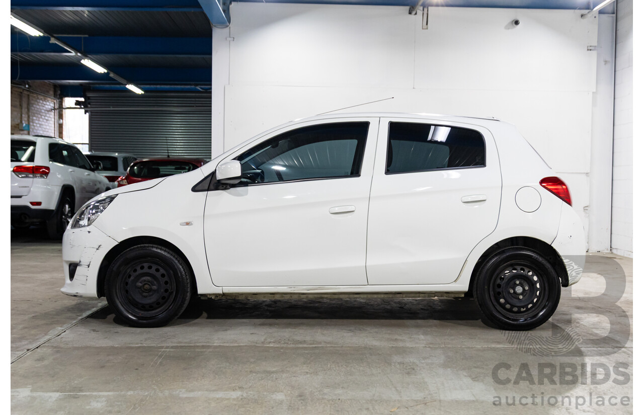 8/2013 Mitsubishi Mirage ES LA 5d Hatchback White 1.2L