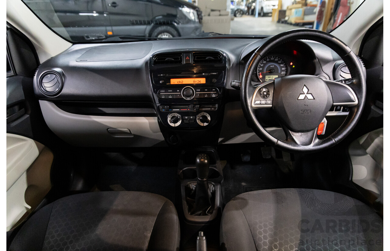 8/2013 Mitsubishi Mirage ES LA 5d Hatchback White 1.2L