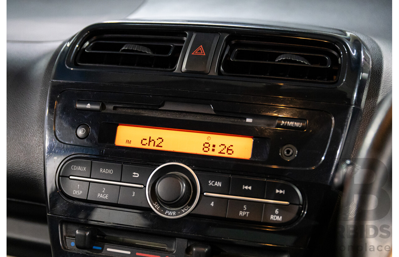 8/2013 Mitsubishi Mirage ES LA 5d Hatchback White 1.2L