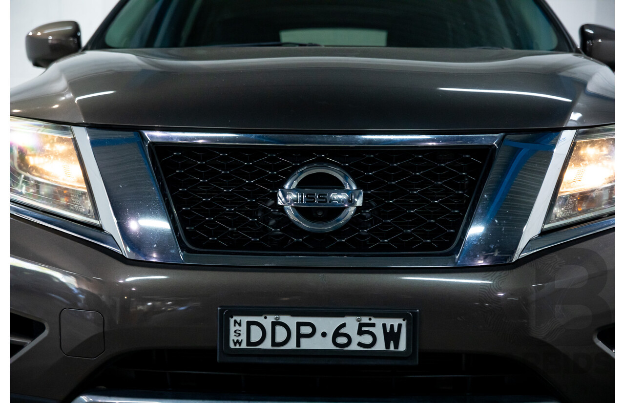 12/2015 Nissan Pathfinder ST-L (4x4) R52 MY15 4d Wagon Gun Metallic V6 3.5L