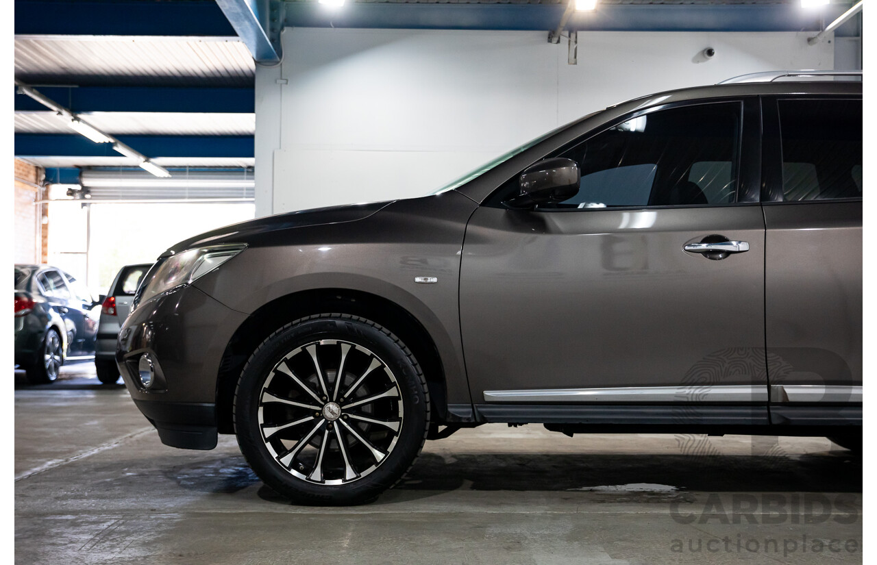 12/2015 Nissan Pathfinder ST-L (4x4) R52 MY15 4d Wagon Gun Metallic V6 3.5L