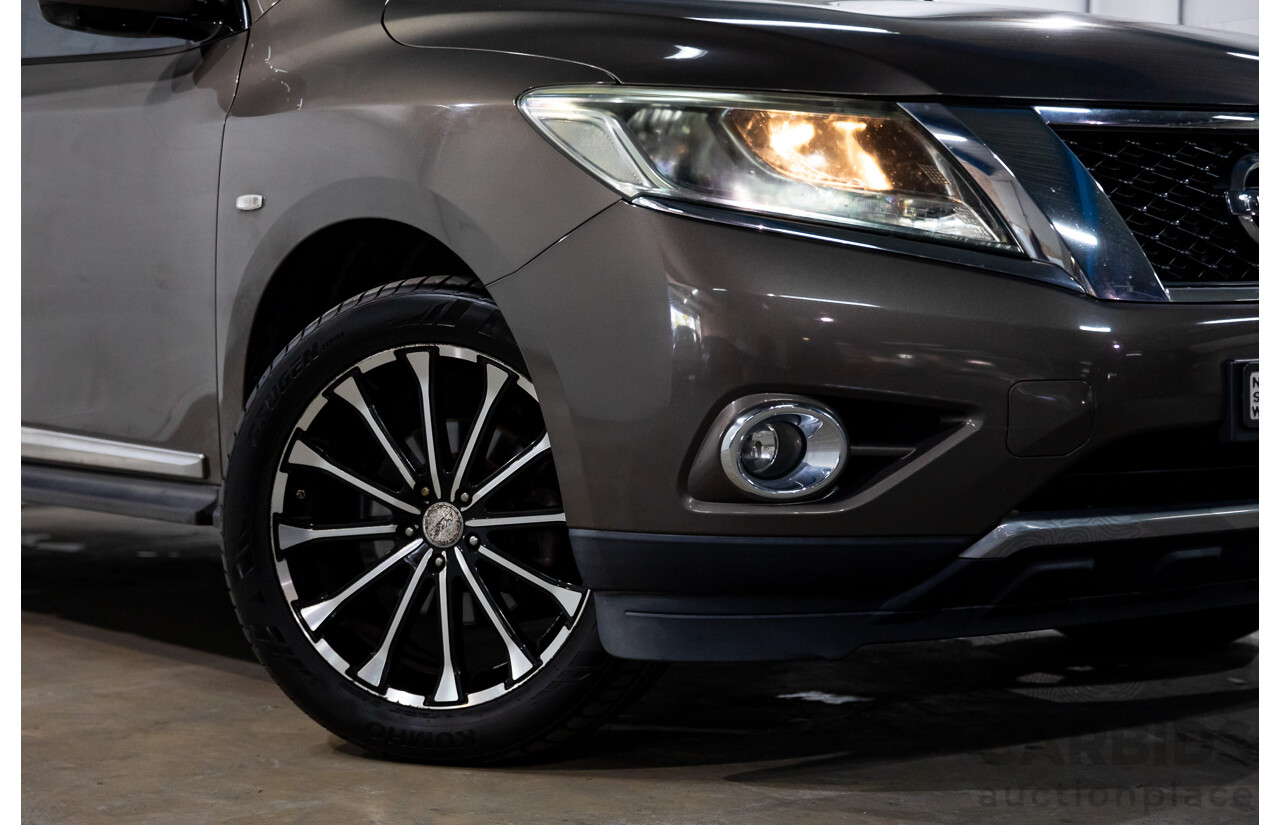 12/2015 Nissan Pathfinder ST-L (4x4) R52 MY15 4d Wagon Gun Metallic V6 3.5L
