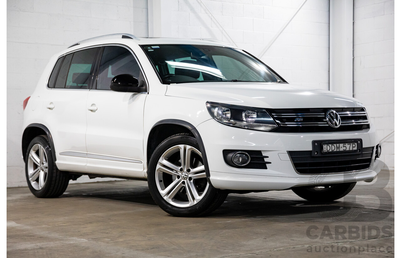 03/2016 Volkswagen Tiguan 155 TSI R-Line (AWD) 5NC MY16 4d Wagon Pure White Turbo 2.0L