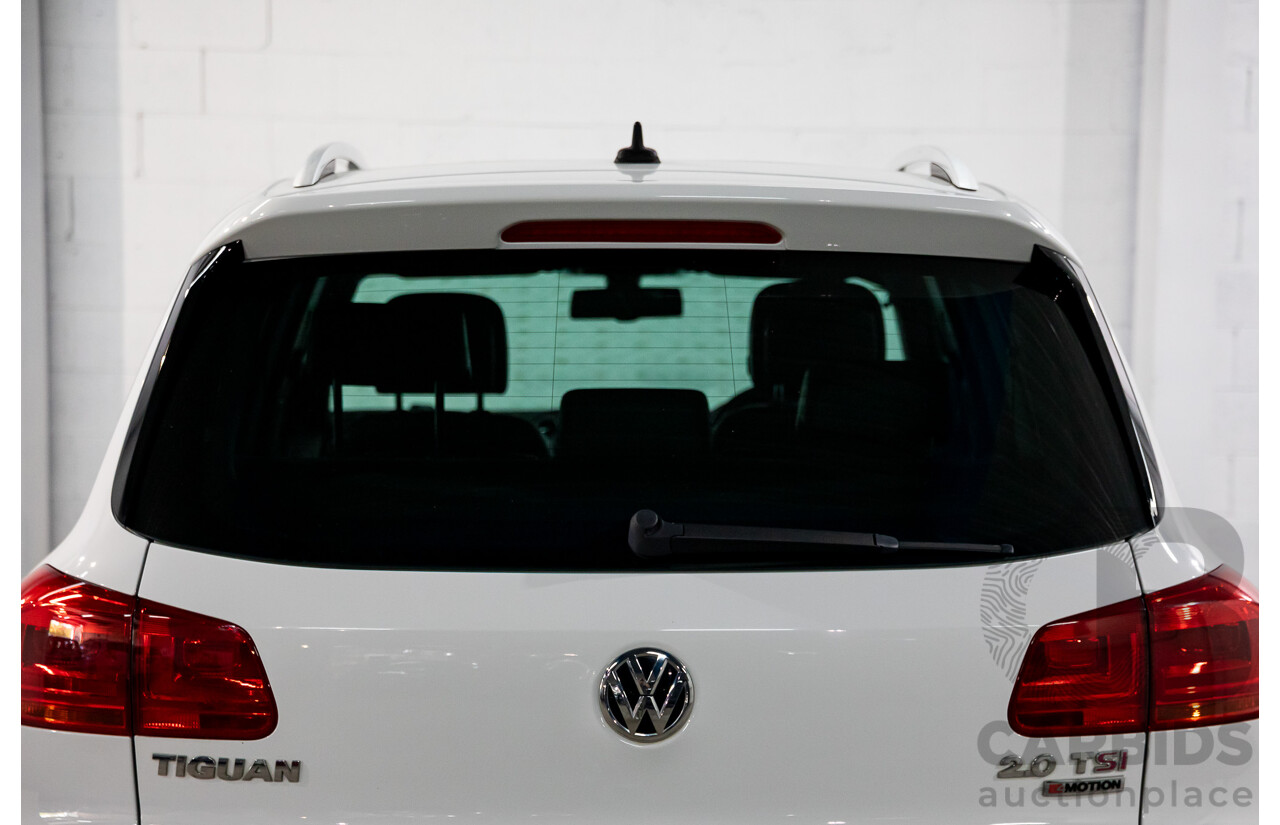 03/2016 Volkswagen Tiguan 155 TSI R-Line (AWD) 5NC MY16 4d Wagon Pure White Turbo 2.0L