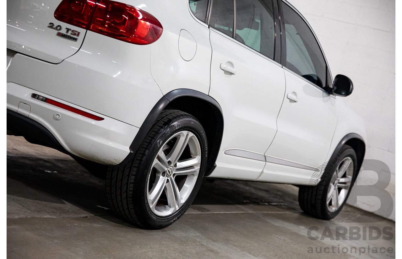 03/2016 Volkswagen Tiguan 155 TSI R-Line (AWD) 5NC MY16 4d Wagon Pure White Turbo 2.0L
