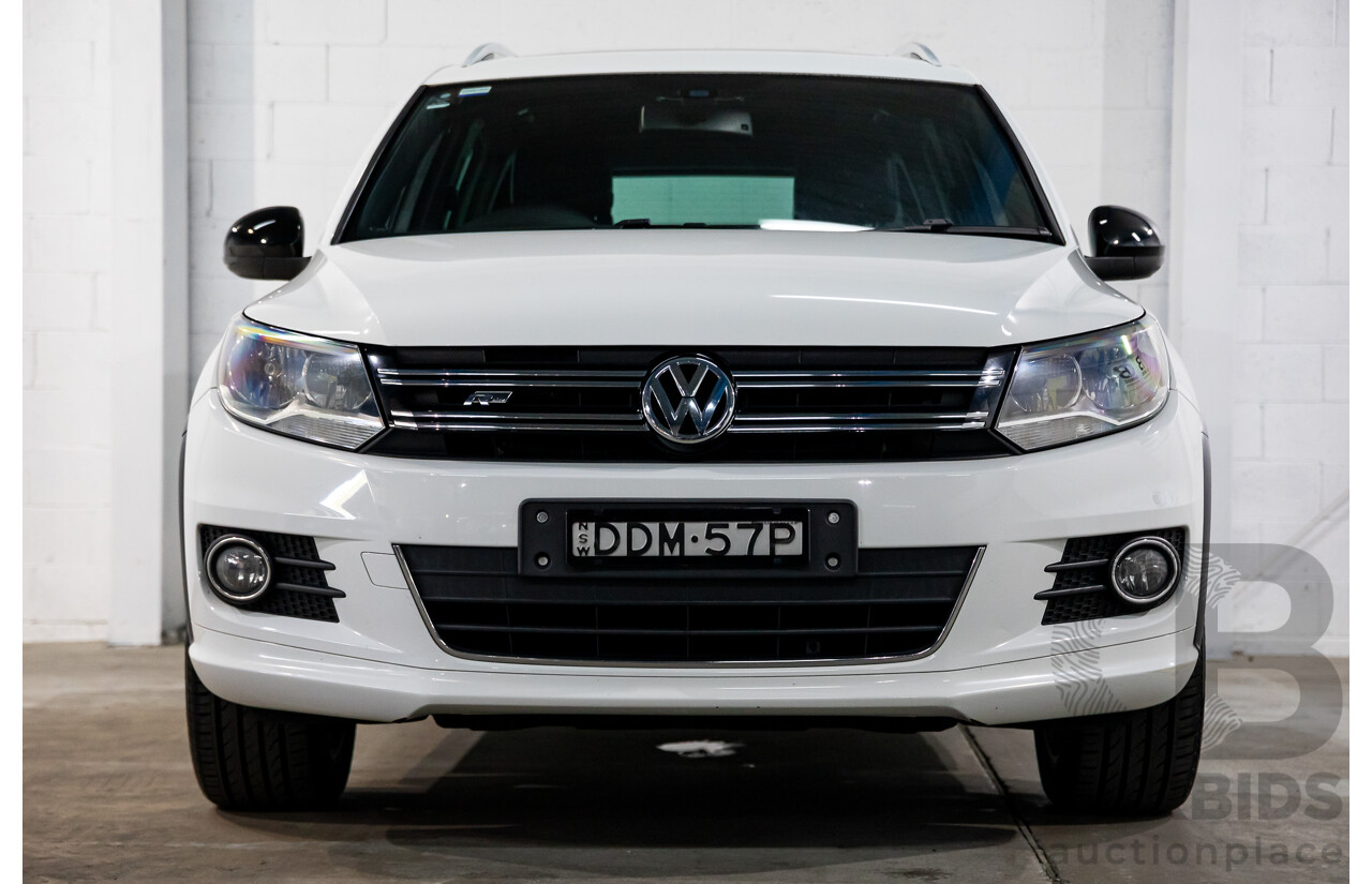 03/2016 Volkswagen Tiguan 155 TSI R-Line (AWD) 5NC MY16 4d Wagon Pure White Turbo 2.0L