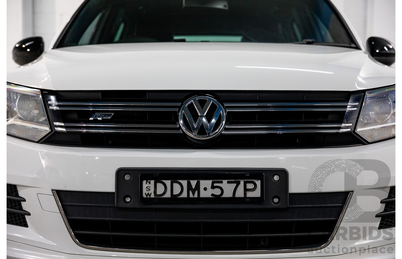 03/2016 Volkswagen Tiguan 155 TSI R-Line (AWD) 5NC MY16 4d Wagon Pure White Turbo 2.0L