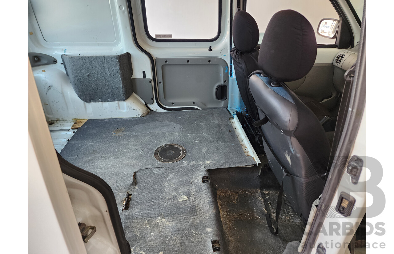 4/2007 Renault Kangoo Integral X76 2d Van White 1.6L