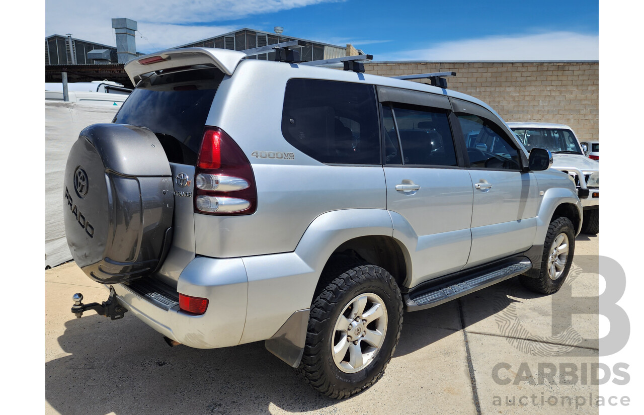 10/2004 Toyota Landcruiser Prado Grande (4x4) GRJ120R 4d Wagon Silver 4.0L