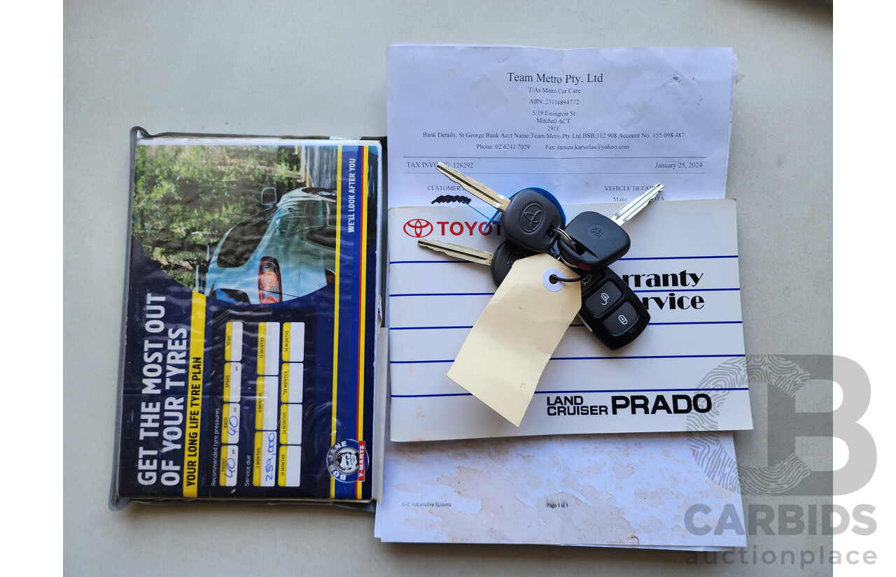 10/2004 Toyota Landcruiser Prado Grande (4x4) GRJ120R 4d Wagon Silver 4.0L