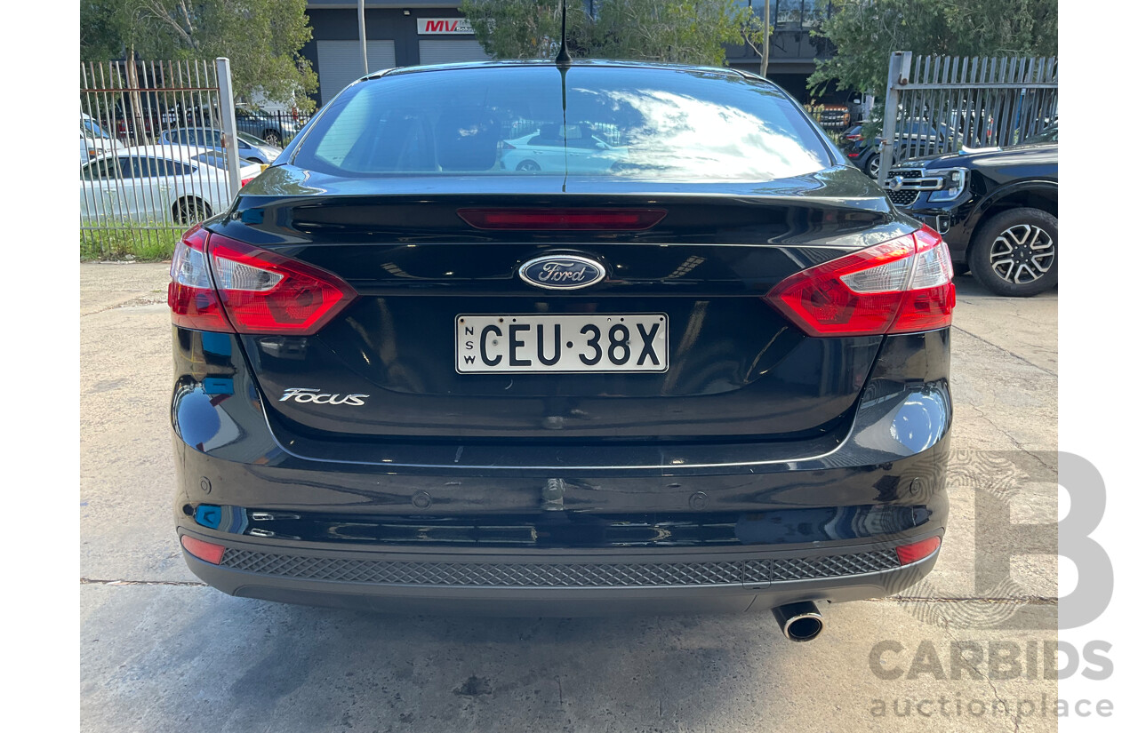 10/2011 Ford Focus Titanium LW 4d Sedan Ebony Black Metallic 2.0L