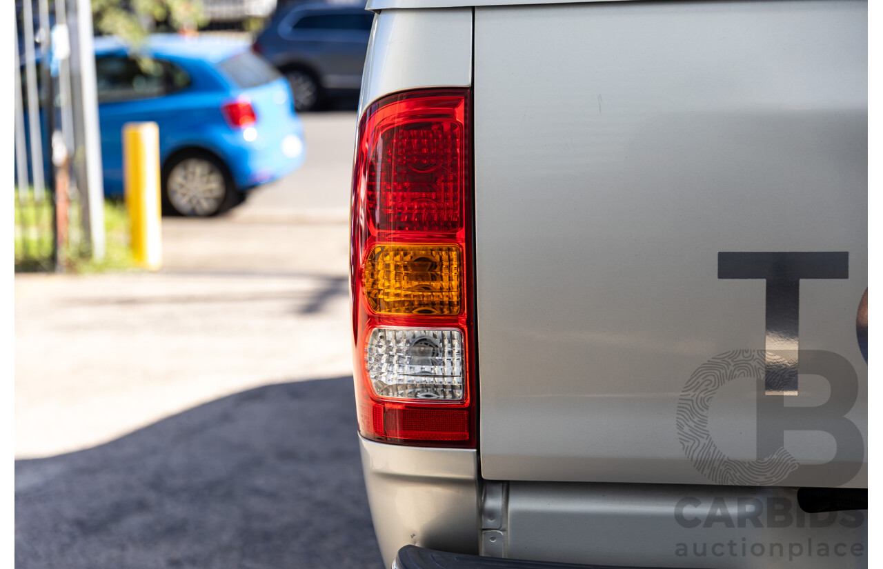 9/2008 Toyota Hilux SR5 (4x4) GGN25R 07 Upgrade Dual Cab P/Up Champagne Mica Metallic V6 4.0L