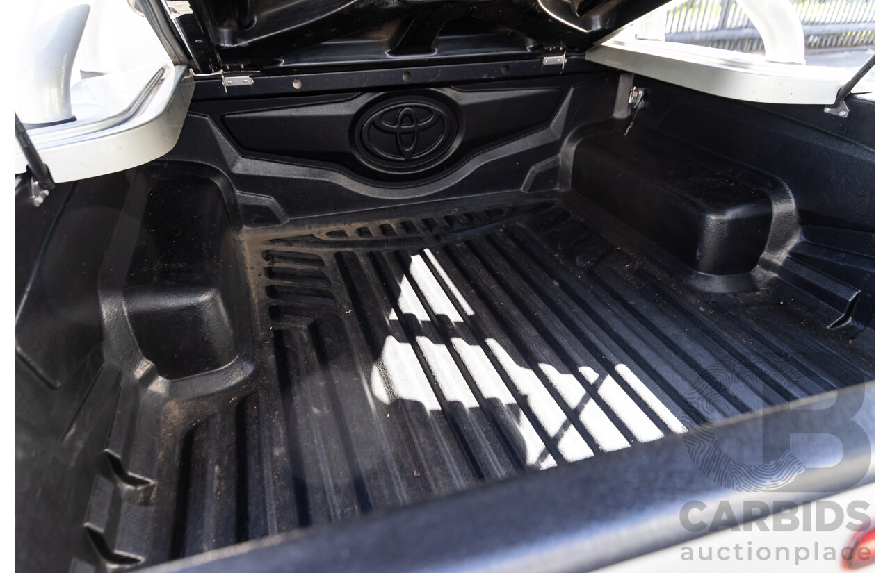 9/2008 Toyota Hilux SR5 (4x4) GGN25R 07 Upgrade Dual Cab P/Up Champagne Mica Metallic V6 4.0L