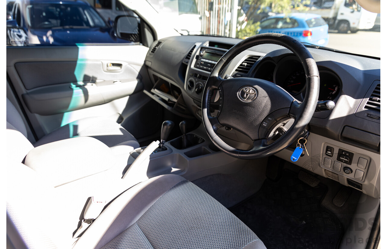 9/2008 Toyota Hilux SR5 (4x4) GGN25R 07 Upgrade Dual Cab P/Up Champagne Mica Metallic V6 4.0L