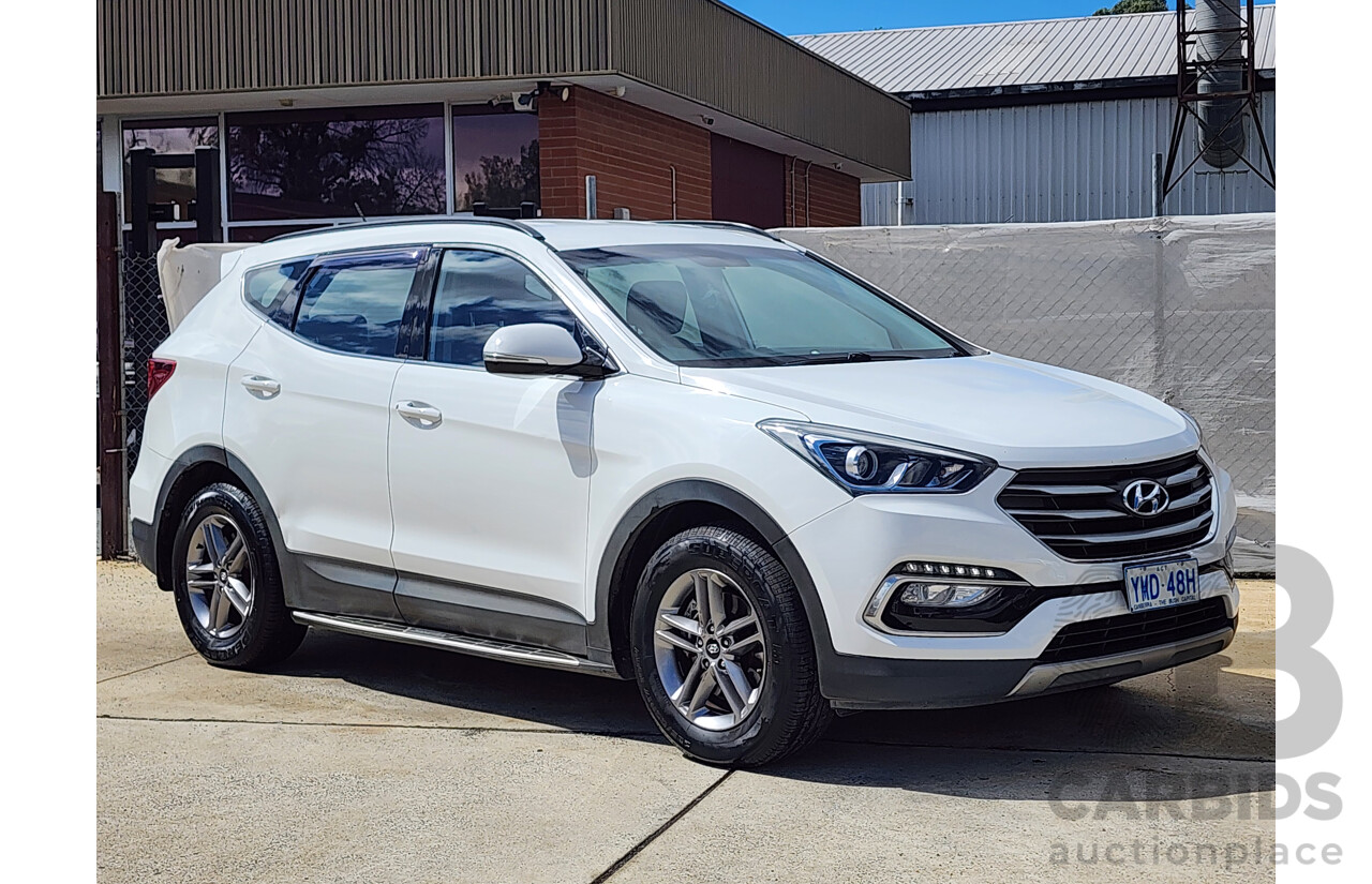10/2016 Hyundai Santa Fe Active CRDi (4x4) DM SERIES II (DM3) 4d Wagon White 2.2L