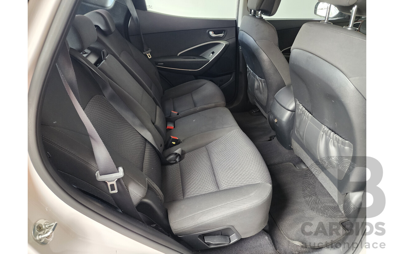 10/2016 Hyundai Santa Fe Active CRDi (4x4) DM SERIES II (DM3) 4d Wagon White 2.2L