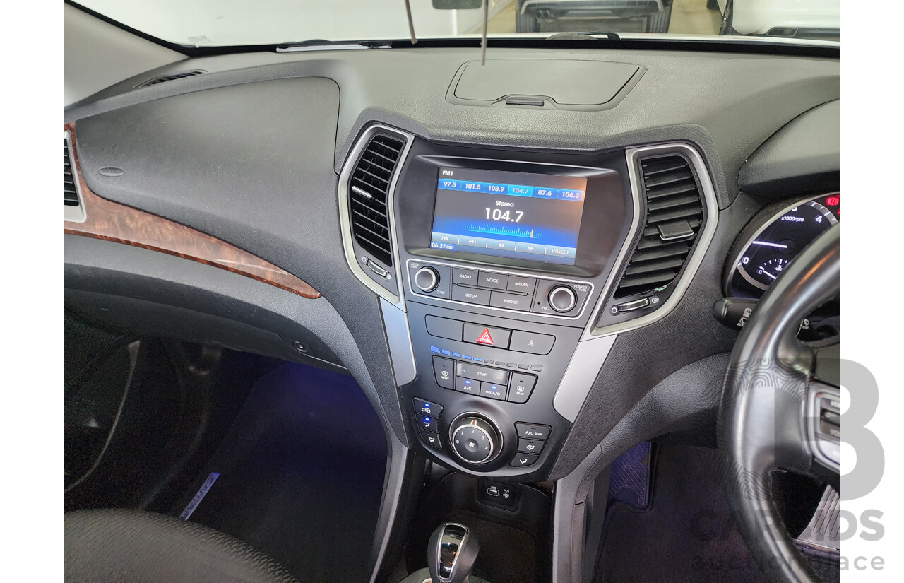 10/2016 Hyundai Santa Fe Active CRDi (4x4) DM SERIES II (DM3) 4d Wagon White 2.2L