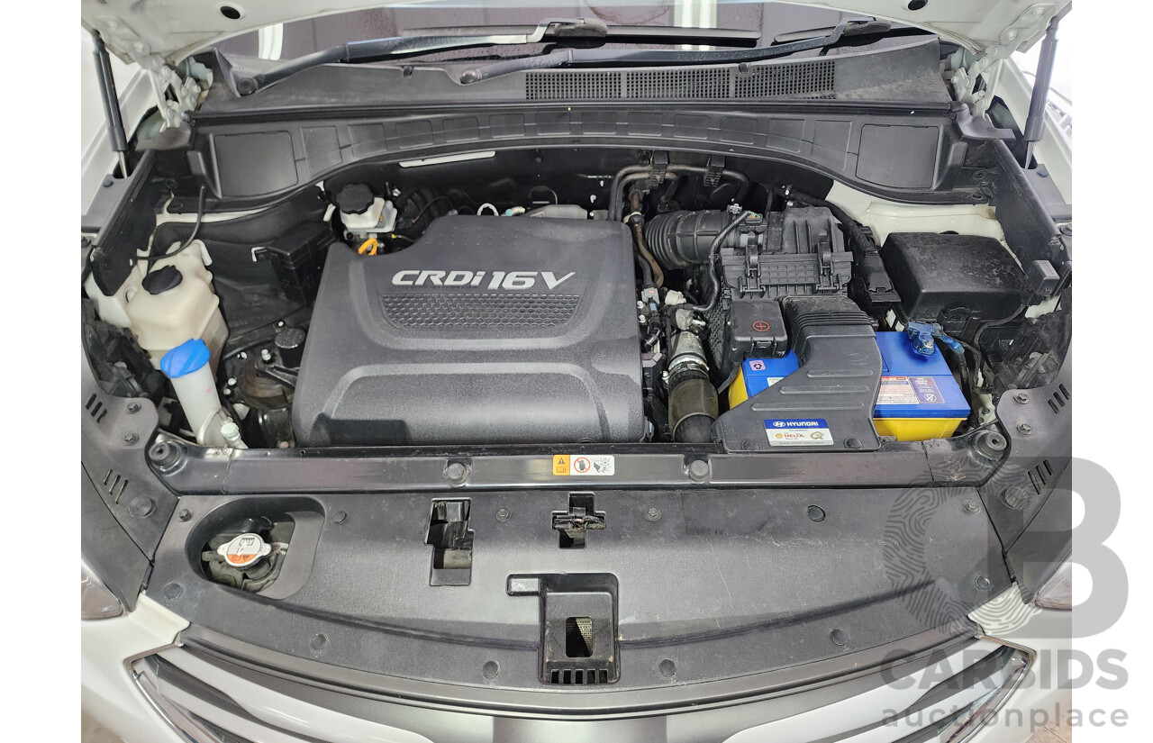 10/2016 Hyundai Santa Fe Active CRDi (4x4) DM SERIES II (DM3) 4d Wagon White 2.2L