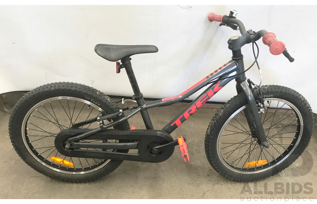 Trek Precaliber Single Speed Kids' Bike