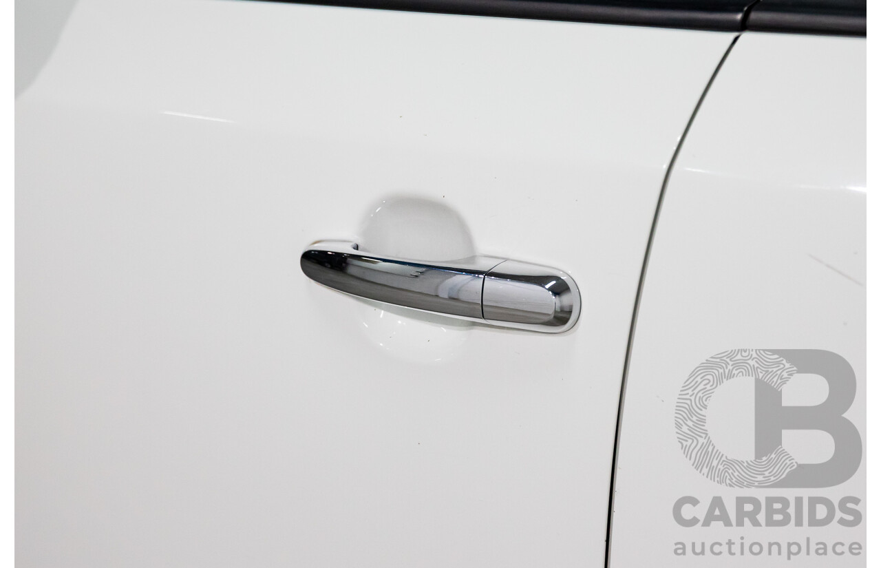 11/2014 Kia Sorento Si (4x2) XM MY14 4d Wagon Clear White V6 3.5L - 7 Seater