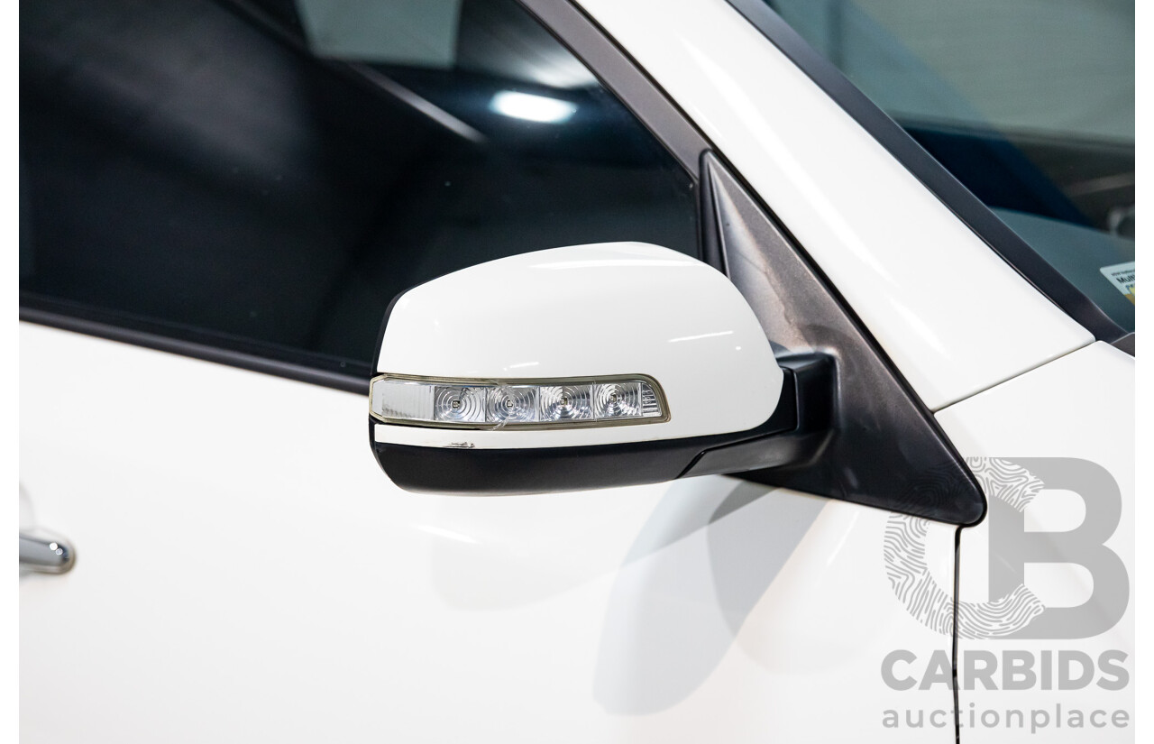 11/2014 Kia Sorento Si (4x2) XM MY14 4d Wagon Clear White V6 3.5L - 7 Seater