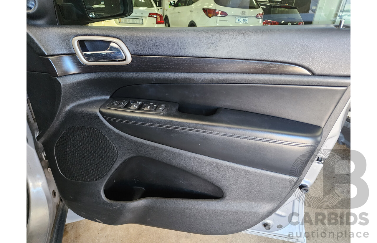 5/2014 Jeep Grand Cherokee Laredo (4x4) WK MY14 4d Wagon Silver 3.0L