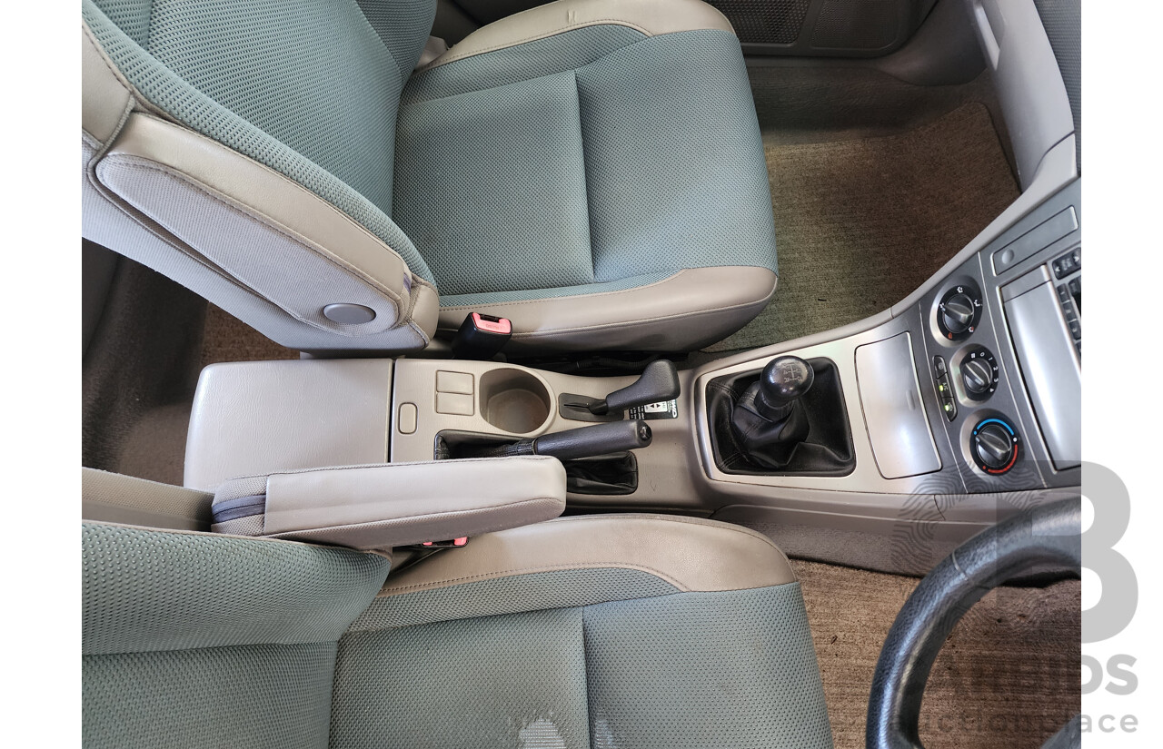 6/2005 Subaru Forester X MY05 4d Wagon White 2.5L