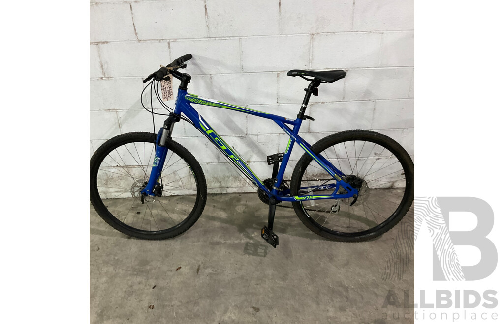 GT Aggressor Size L Bike