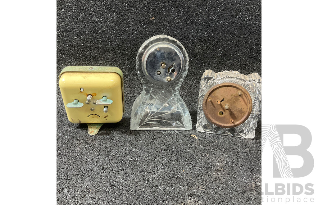 Collection of Vintage Cloks, Includint H.A.C., KIENZILE, MIKASA, FIVE RAMS and More  - Lot of 7