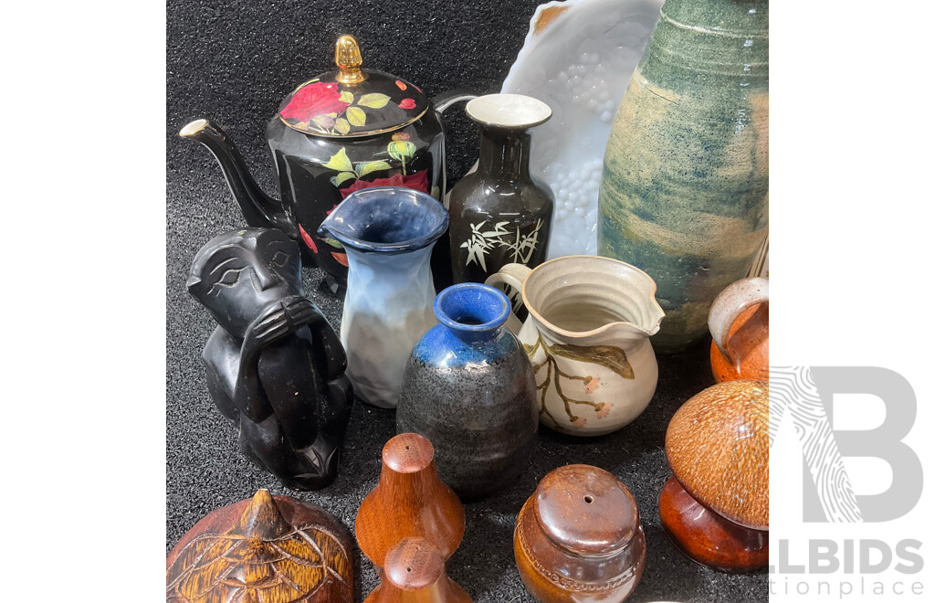 Collection of Assorted Decorative Items, Including Glassware, Ceramics and More