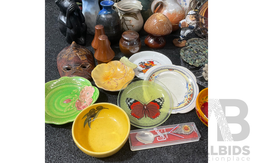 Collection of Assorted Decorative Items, Including Glassware, Ceramics and More