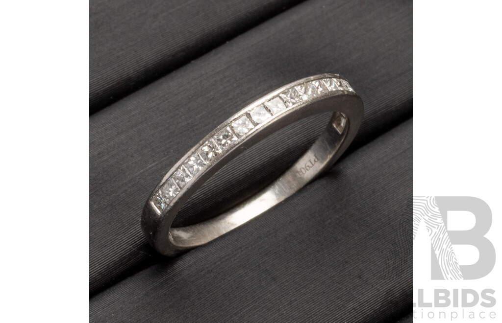 Platinum 900 Diamond Engagement and Diamond Wedder Set - by Solitaire