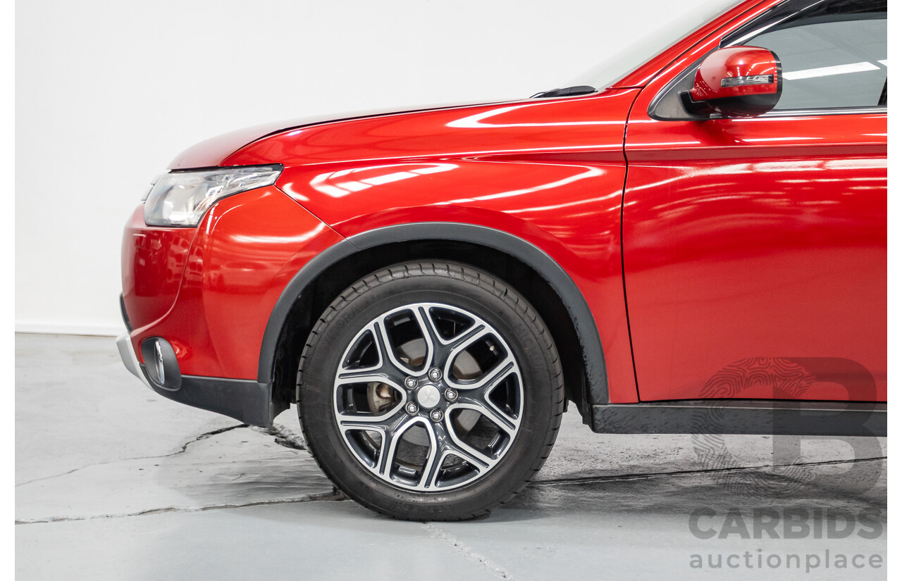 11/2014 Mitsubishi Outlander Aspire (AWD) ZJ MY14.5 4D Wagon Rally Red Metallic Turbo Diesel 2.3L