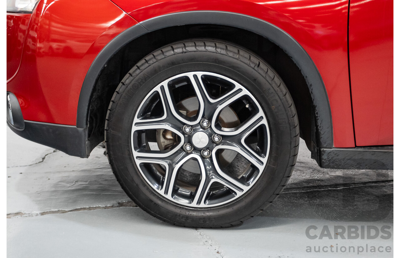 11/2014 Mitsubishi Outlander Aspire (AWD) ZJ MY14.5 4D Wagon Rally Red Metallic Turbo Diesel 2.3L