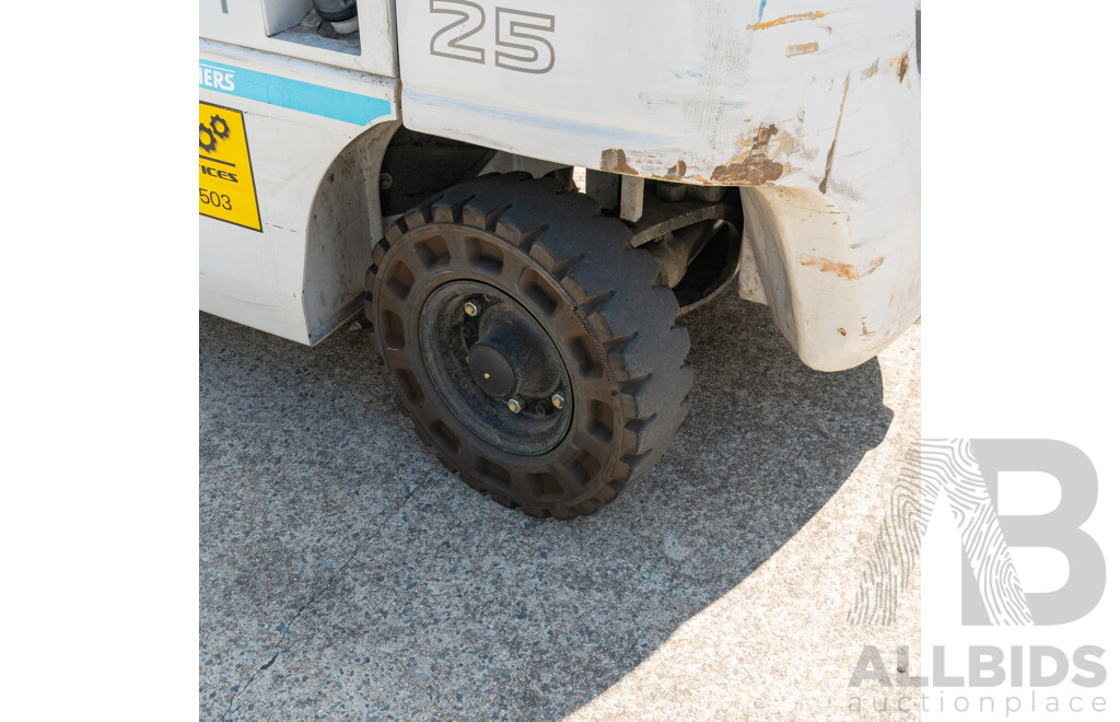 06/2019 Nissan Unicarriers P1F2A25DU 2.5 Tonne Forklift - LPG & Petrol