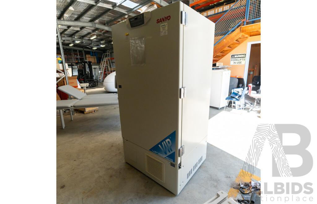 Sanyo VIP Series Ultra Low Freezer MDF-U74V