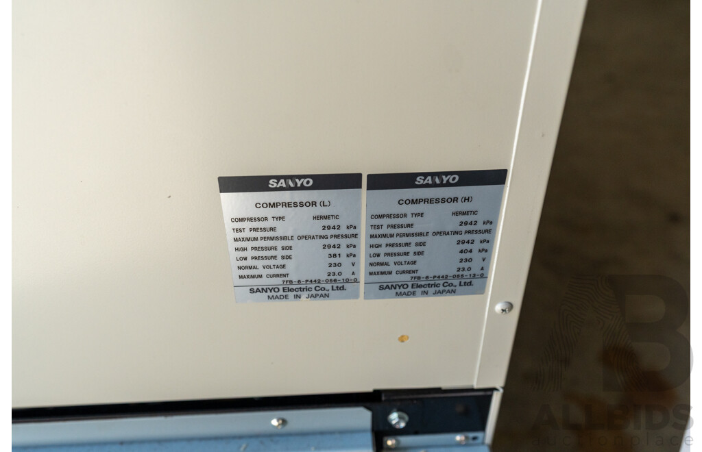 Sanyo VIP Series Ultra Low Freezer MDF-U74V