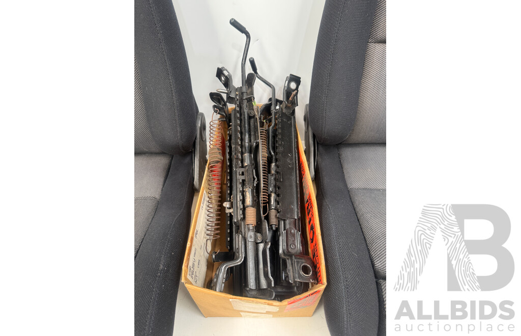 Recaro Set of 2 Racing Recliner Seats & Bolt Rails