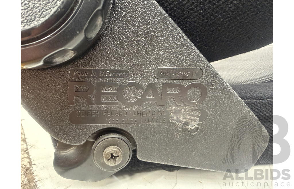 Recaro Set of 2 Racing Recliner Seats & Bolt Rails