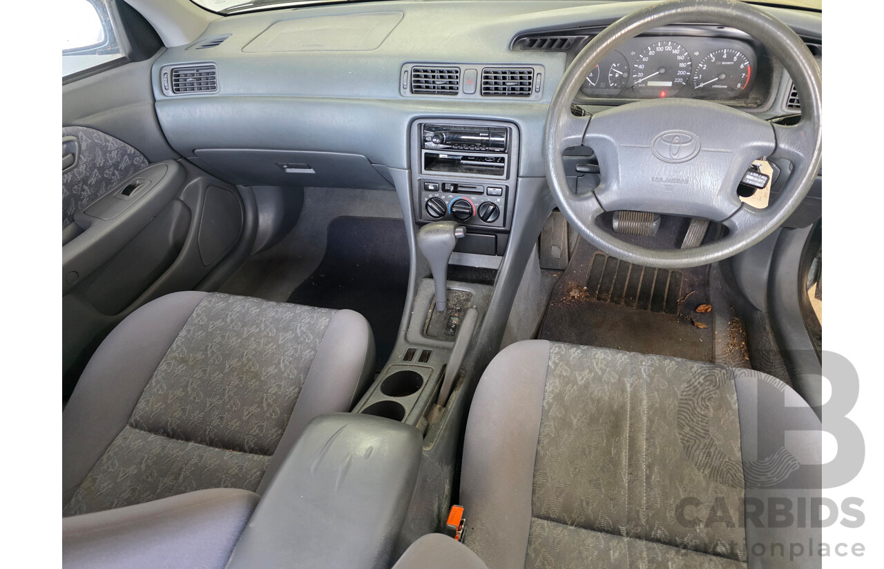 4/1998 Toyota Camry Conquest MCV20R 4d Sedan Green 3.0L