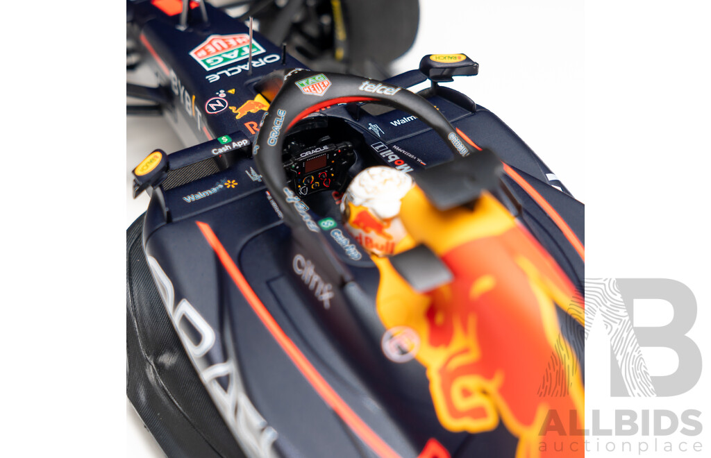 Minichamps 2022 Oracle Red Bull Racing RB18 F1 Winner Saudi Arabian Grand Prix Max Verstappen #1 - 1:18 Scale Model Car - Brand New