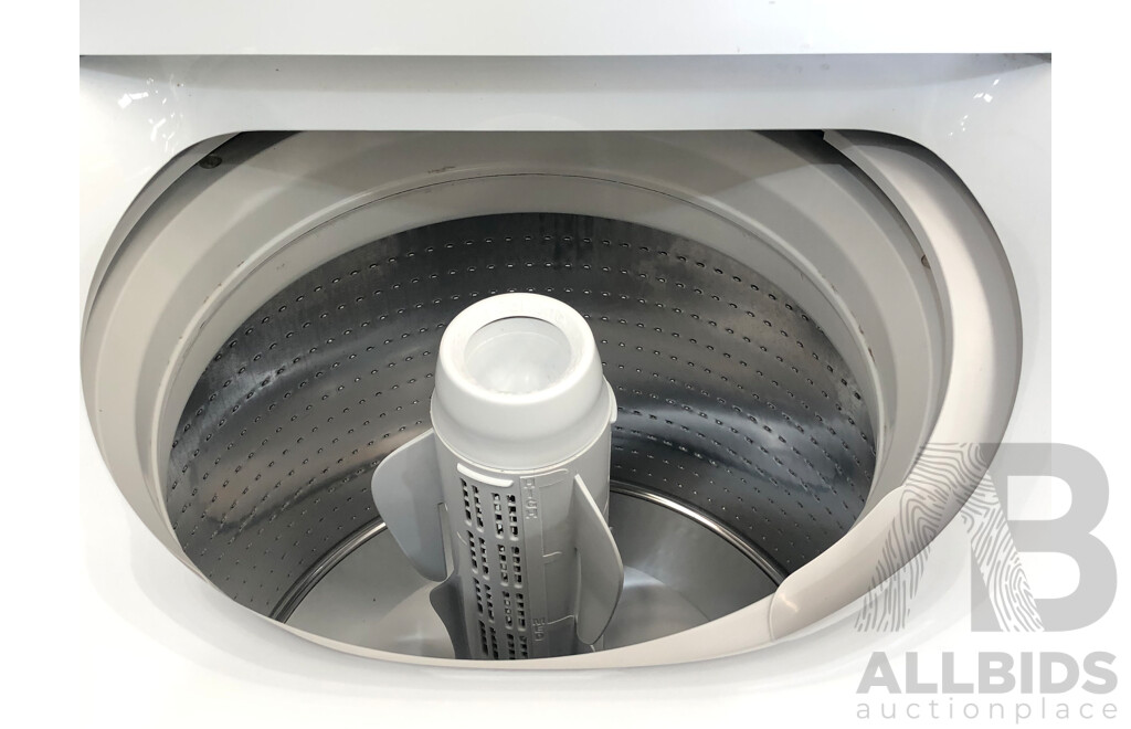 Fisher and Paykel Washsmart 8.5kg Top Loader Washing Machine