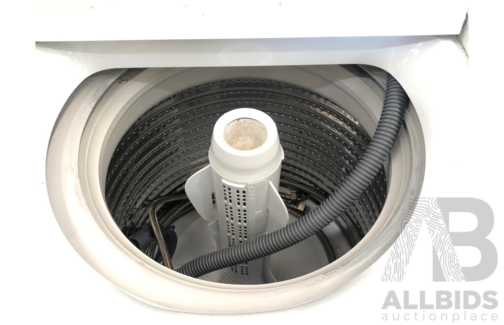 Fisher and Paykel Washsmart 7.0kg Top Loader Washing Machine