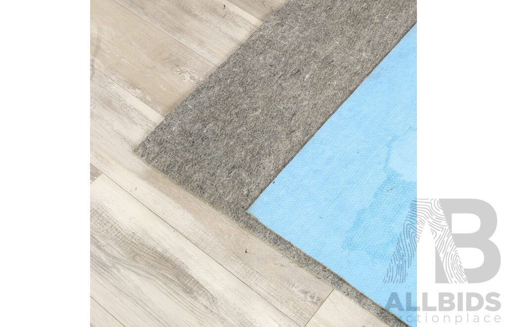 Modern Machine Made Floor Rug