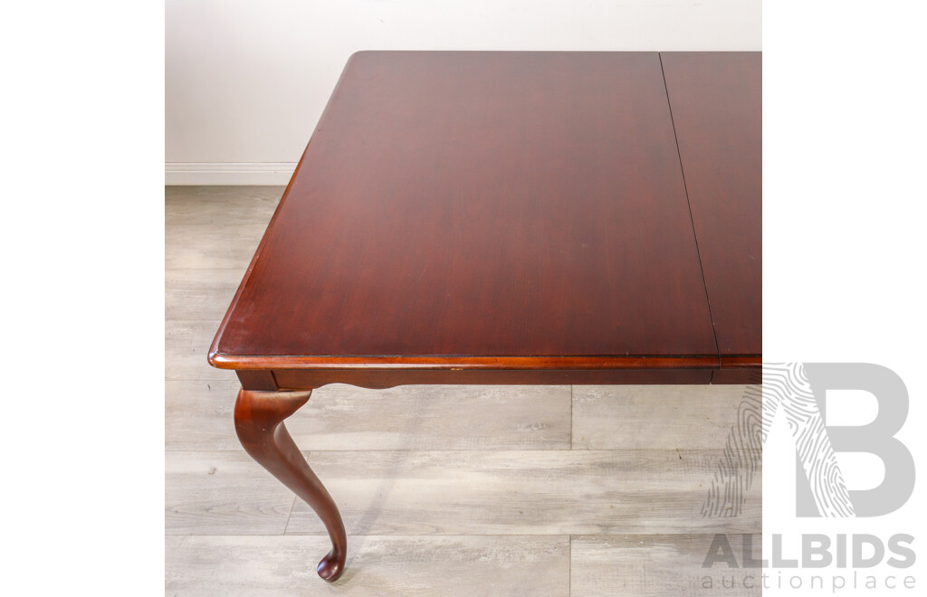 Drexel Heritage Georgian Style 11 Piece Dining Suite Inc Extension Table, Eight Chairs and Two Carvers