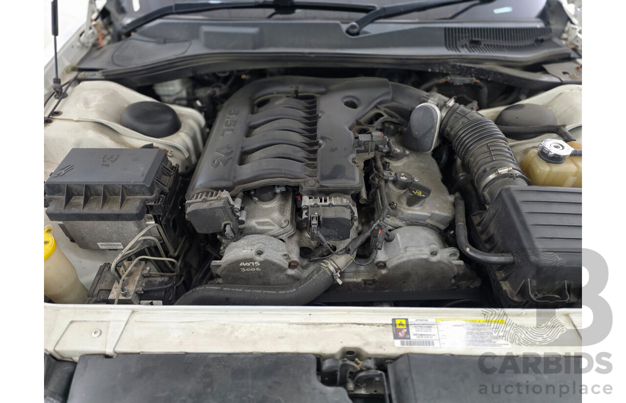 8/2006 Chrysler 300c 3.5 V6 LE MY06 4d Sedan White 3.5L